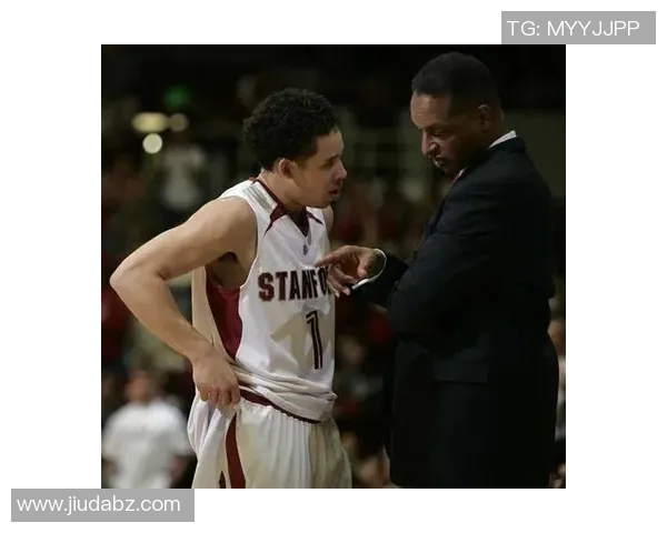 米奇与约翰逊热议文班身高之谜真相成谜众人猜测不断